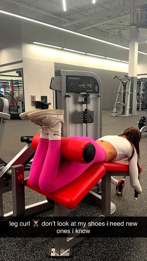 chloerosenbaum image ~ Altpins