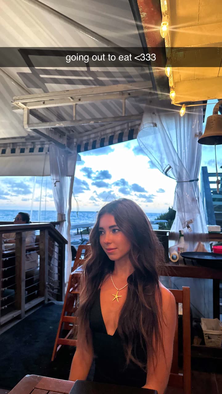 chloerosenbaum snapchat image archive image