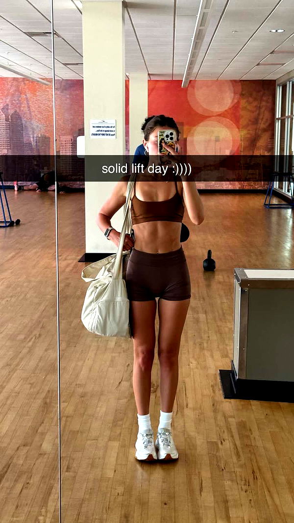 chloerosenbaum image ~ Altpins