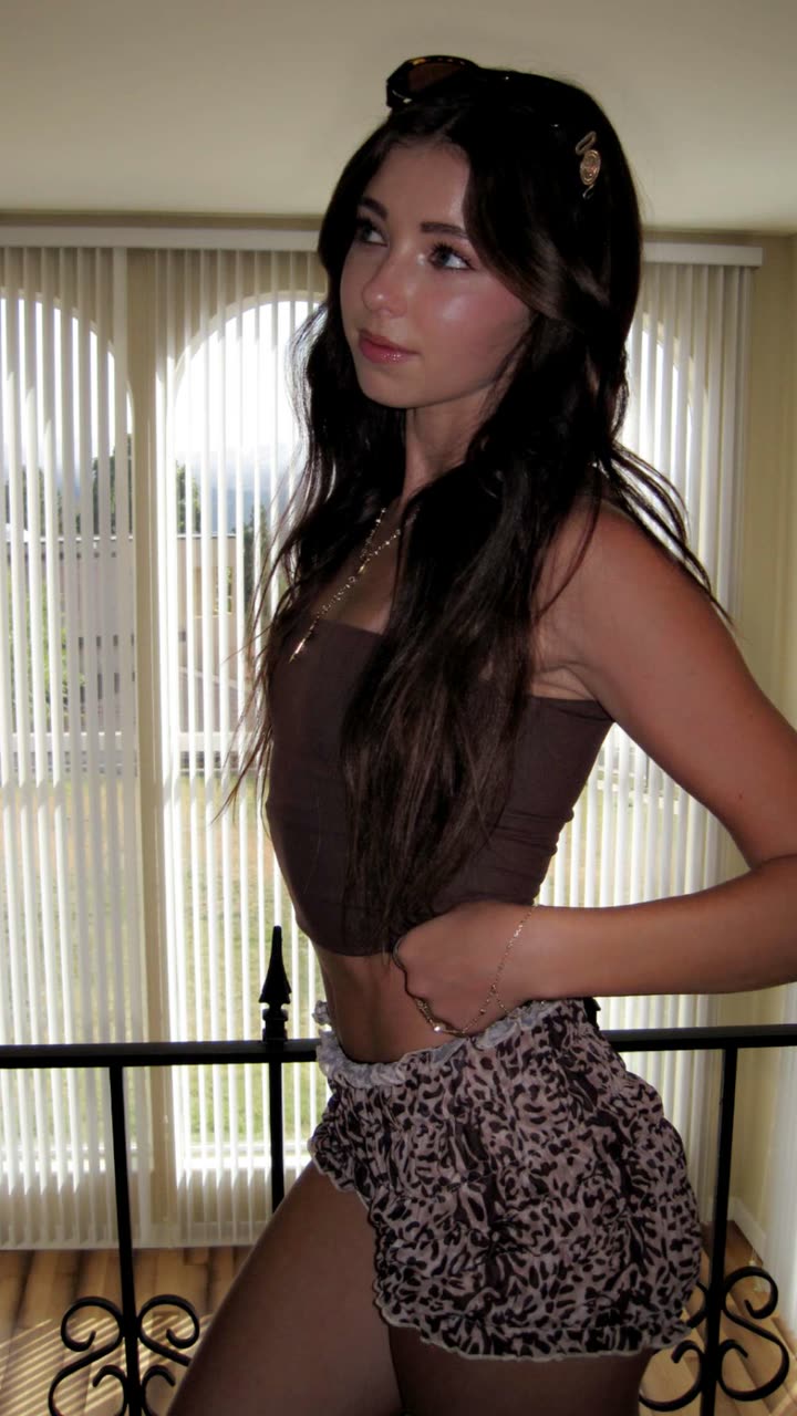 chloerosenbaum snapchat image archive image