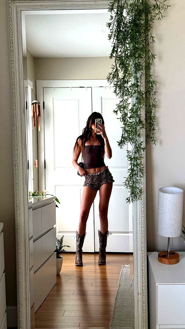 chloerosenbaum image ~ Altpins