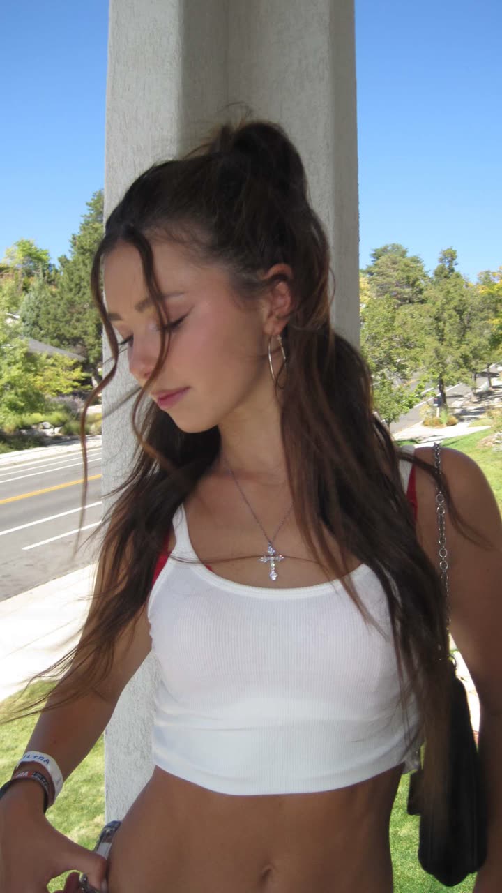 chloerosenbaum snapchat image archive image