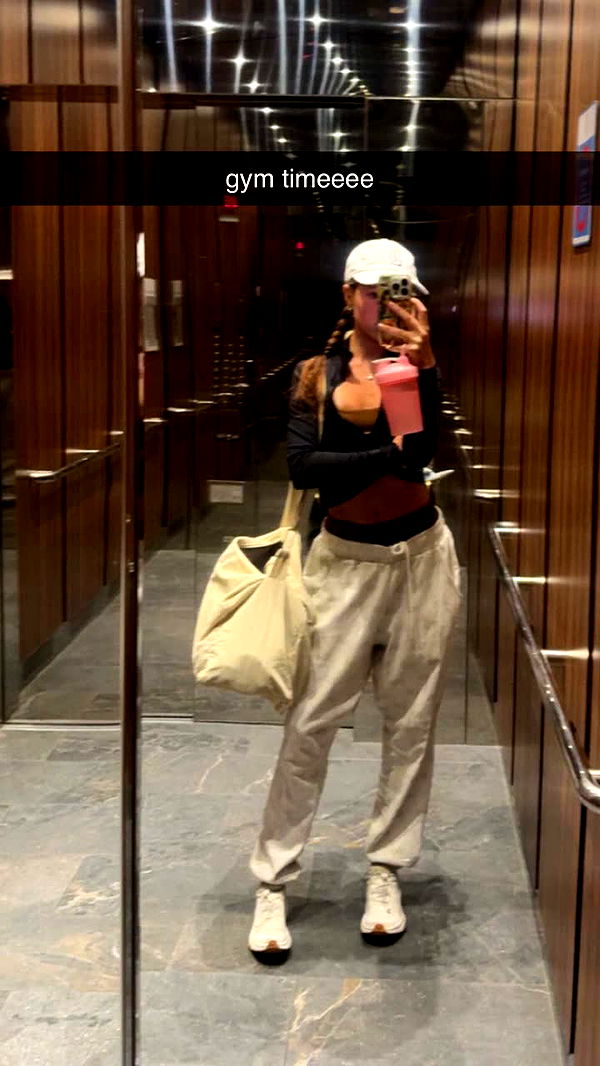 chloerosenbaum image ~ Altpins