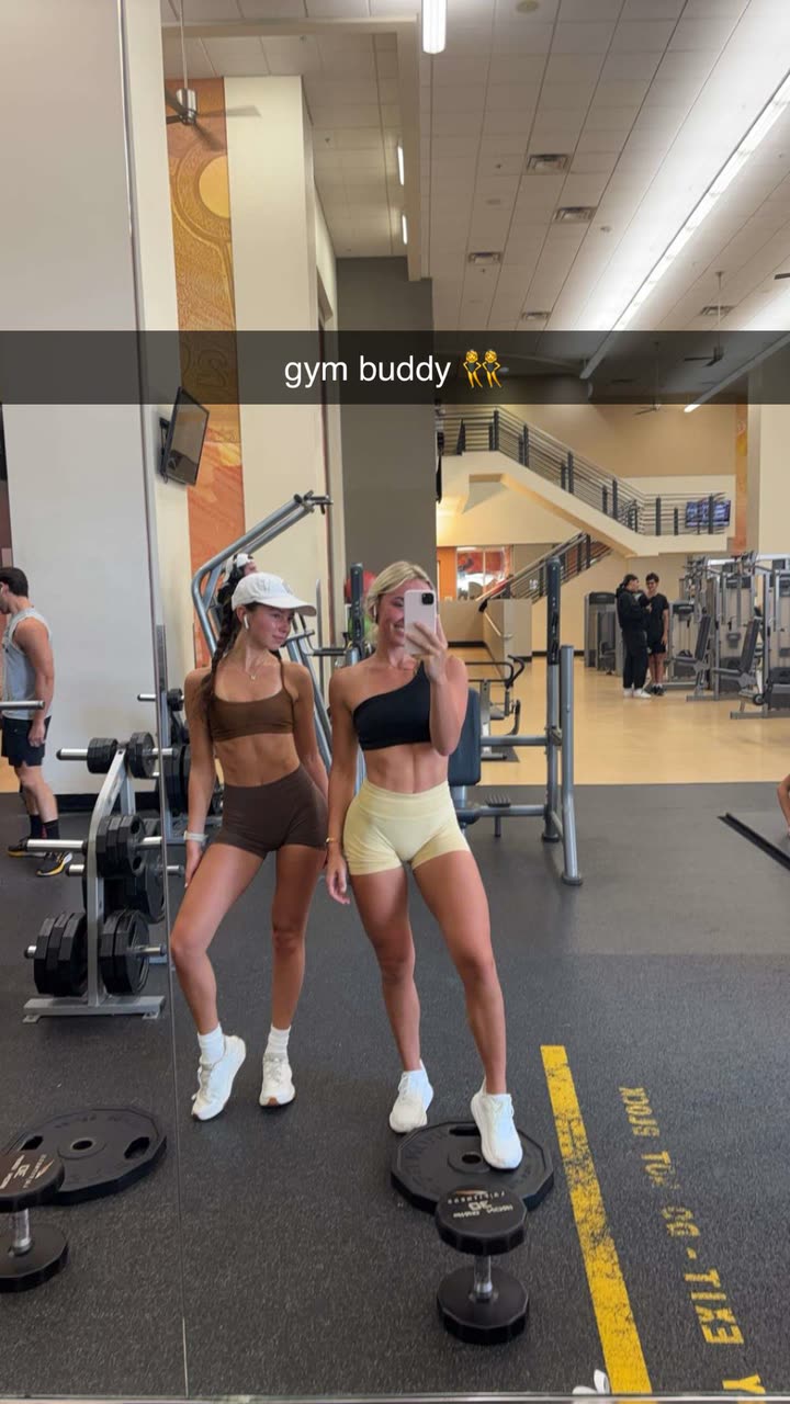 chloerosenbaum snapchat image archive image