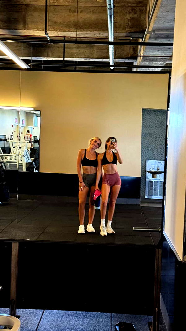 chloerosenbaum image ~ Altpins