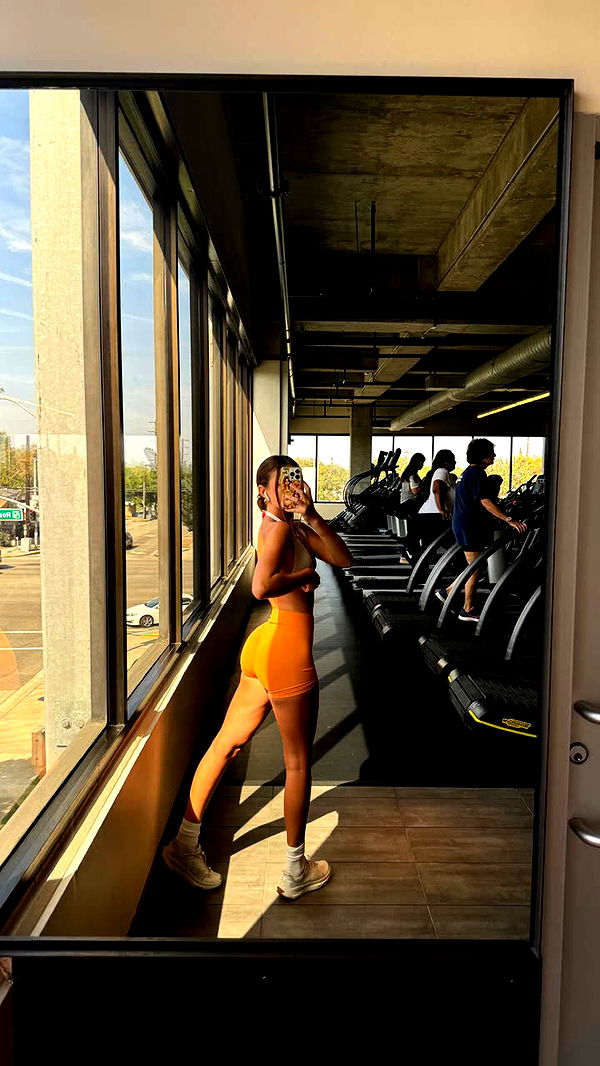 chloerosenbaum image ~ Altpins