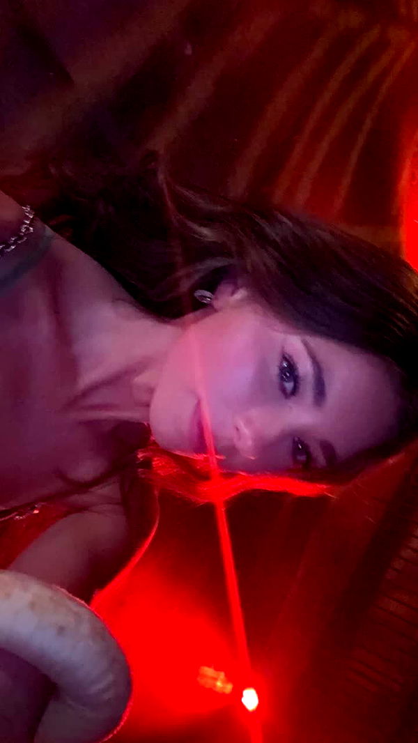 chloerosenbaum image ~ Altpins