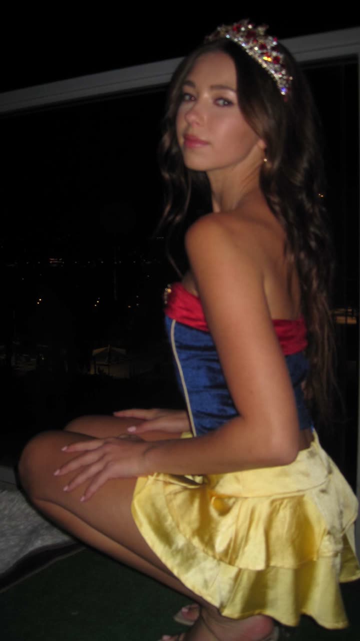 chloerosenbaum snapchat image archive image