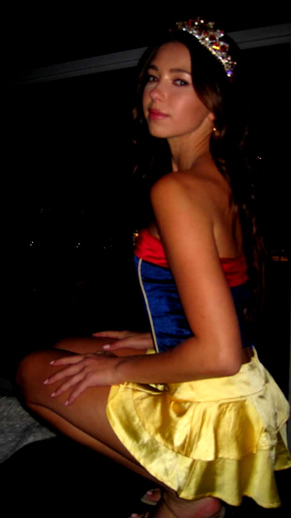 chloerosenbaum image ~ Altpins