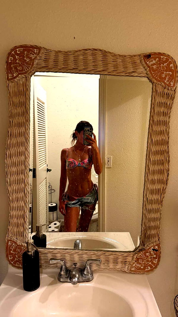 chloerosenbaum image ~ Altpins