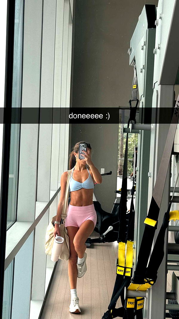 chloerosenbaum image ~ Altpins