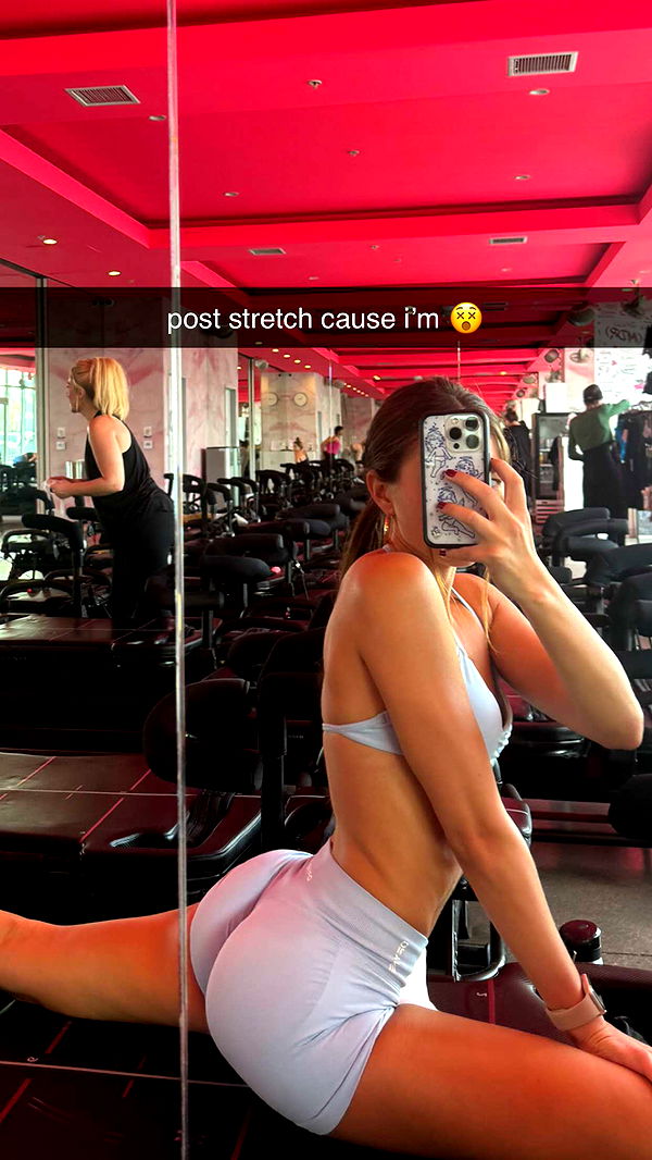 chloerosenbaum image ~ Altpins