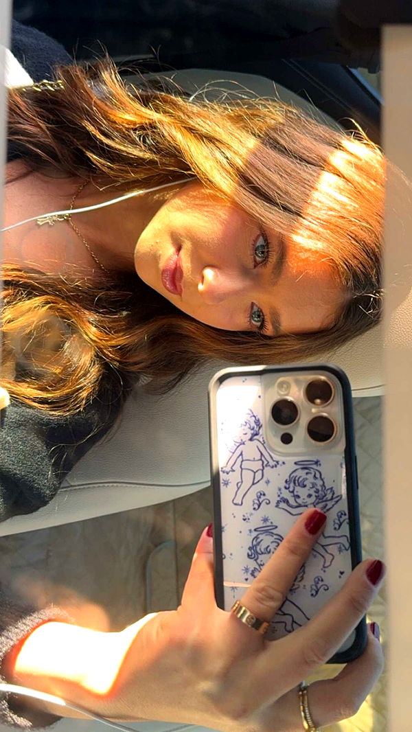 chloerosenbaum image ~ Altpins