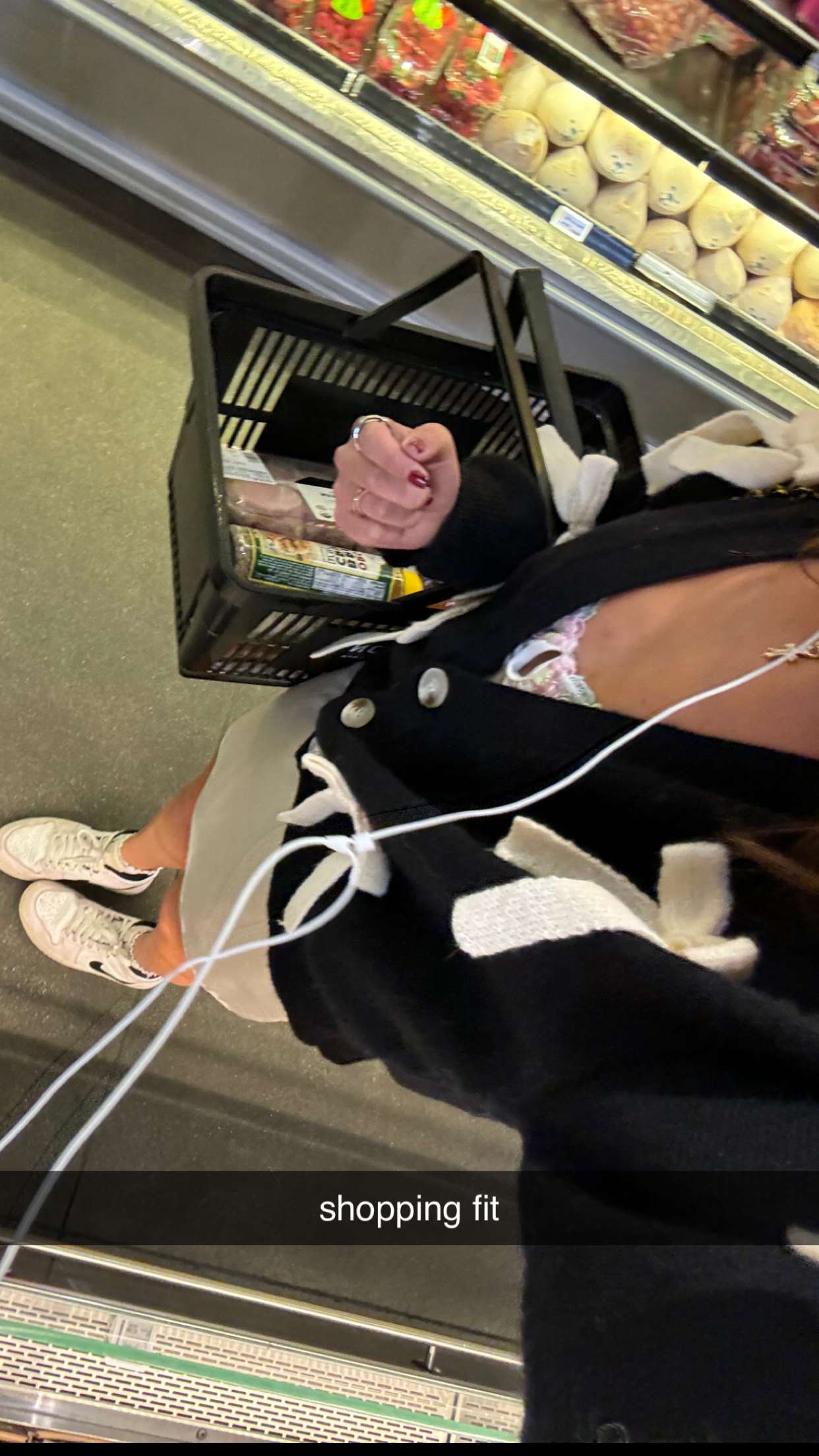 chloerosenbaum snapchat image archive image