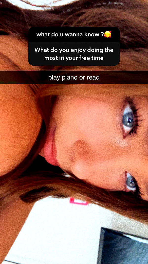 chloerosenbaum image ~ Altpins