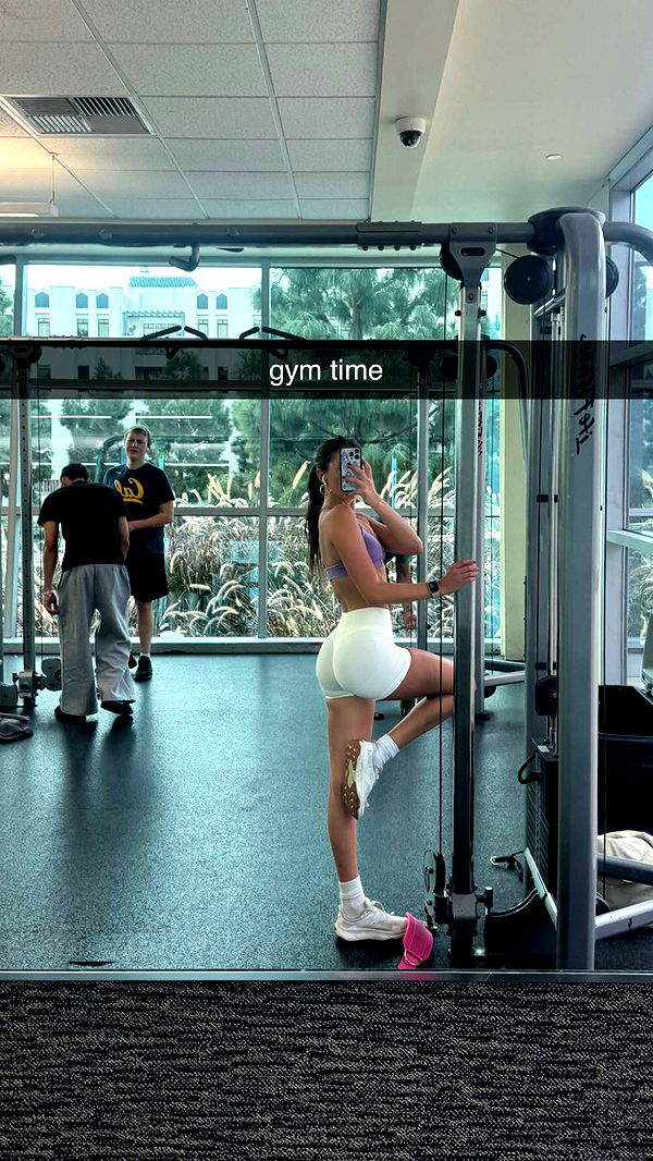 chloerosenbaum image ~ Altpins