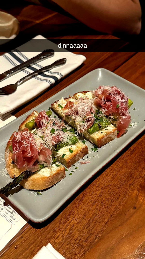 chloerosenbaum image ~ Altpins