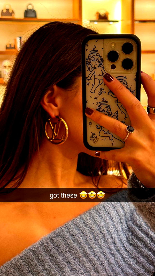 chloerosenbaum image ~ Altpins