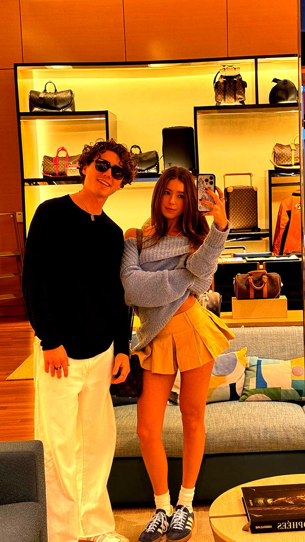 chloerosenbaum image ~ Altpins