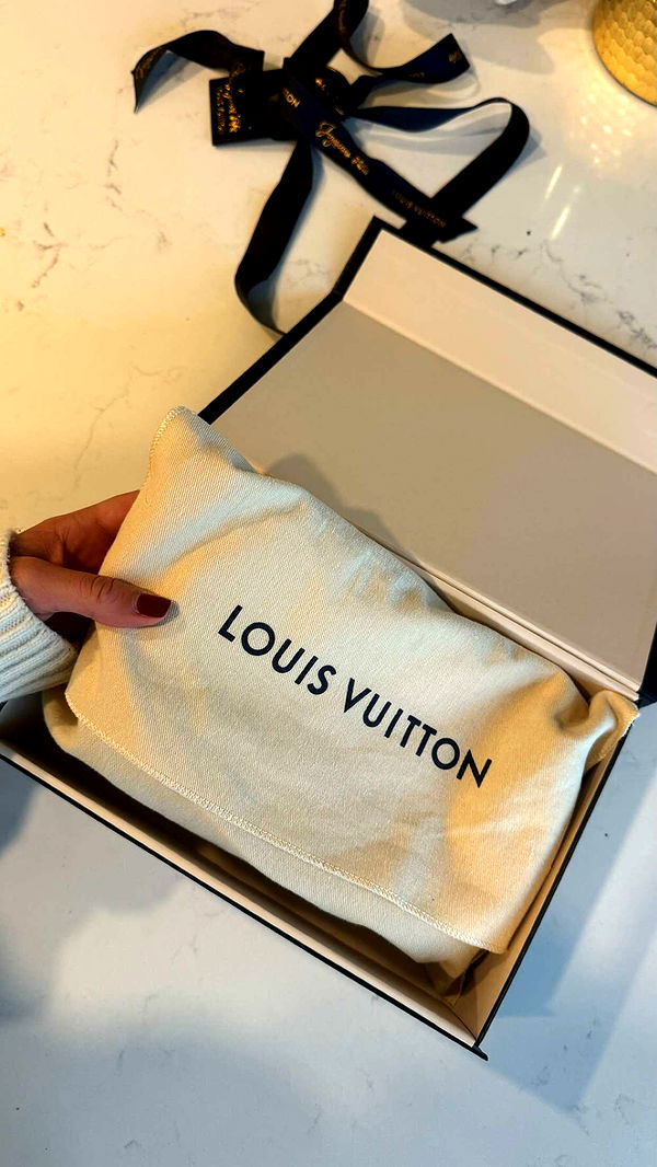 chloerosenbaum image ~ Altpins