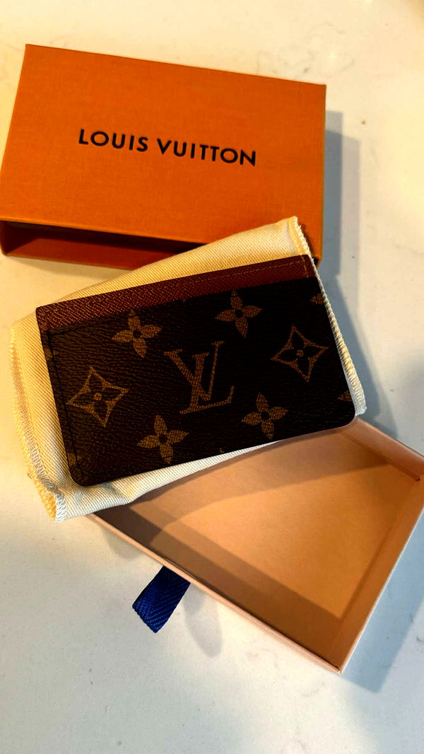 chloerosenbaum image ~ Altpins