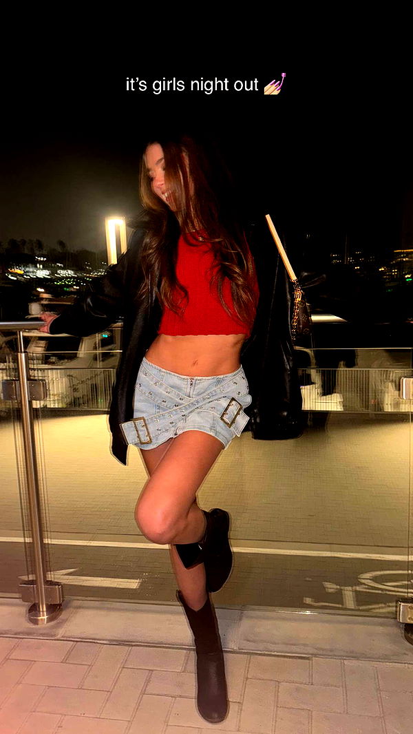 chloerosenbaum image ~ Altpins