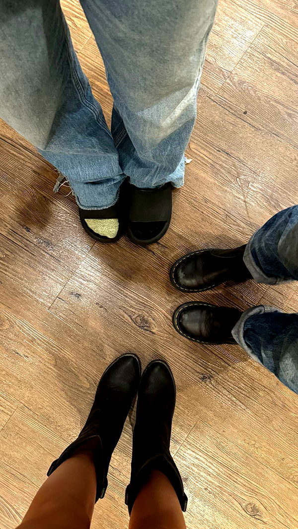 chloerosenbaum image ~ Altpins