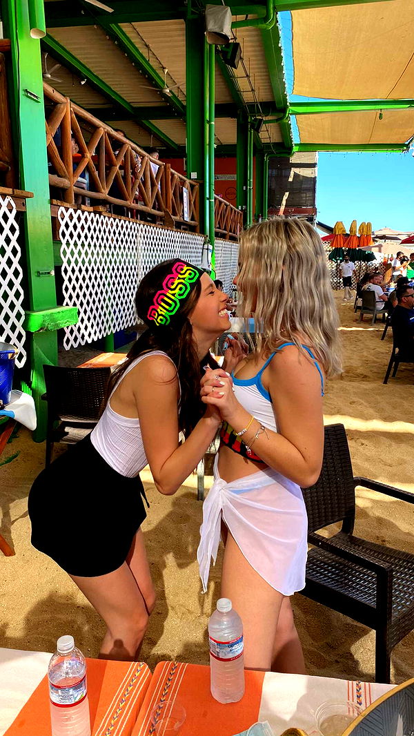 chloerosenbaum image ~ Altpins