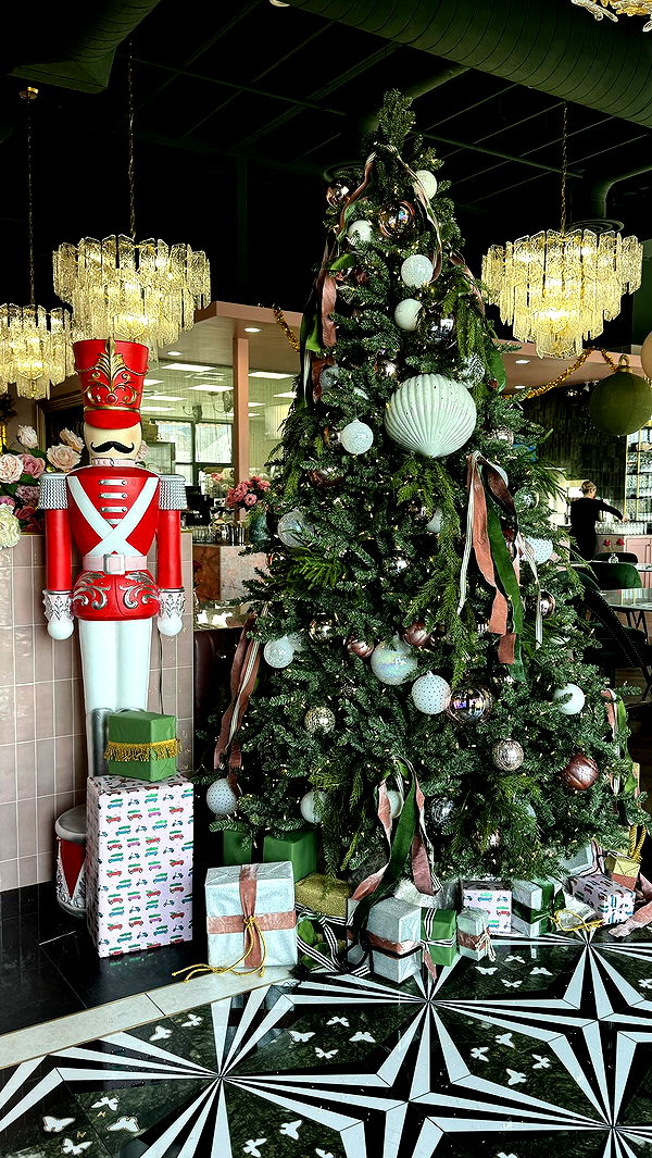 chloerosenbaum image ~ Altpins