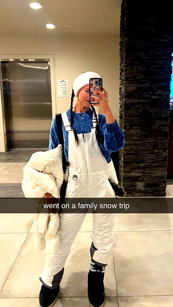 chloerosenbaum image ~ Altpins