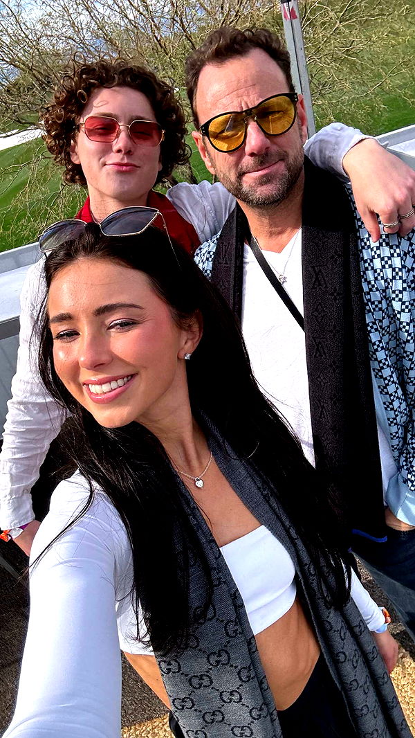 chloerosenbaum image ~ Altpins