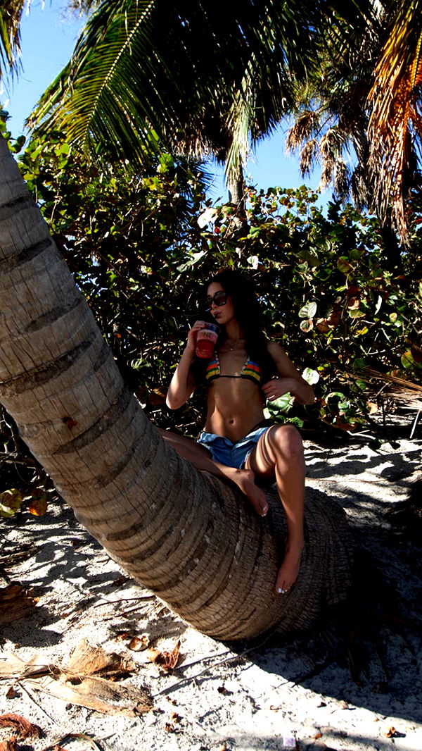 chloerosenbaum image ~ Altpins