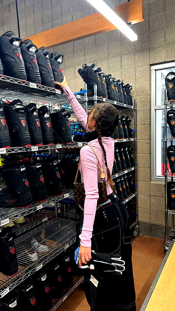 chloerosenbaum image ~ Altpins