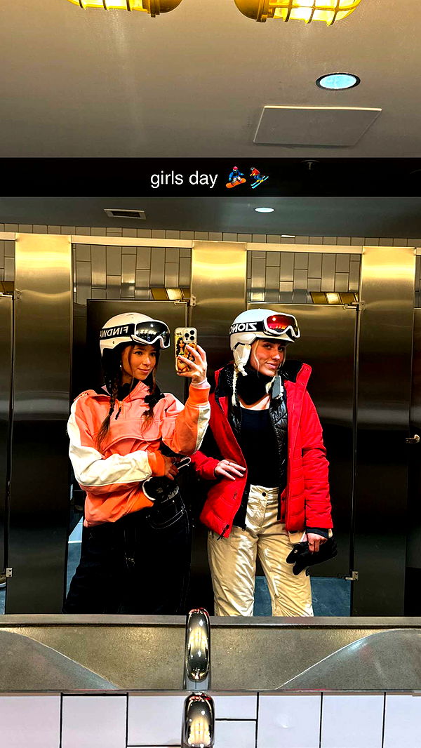 chloerosenbaum image ~ Altpins