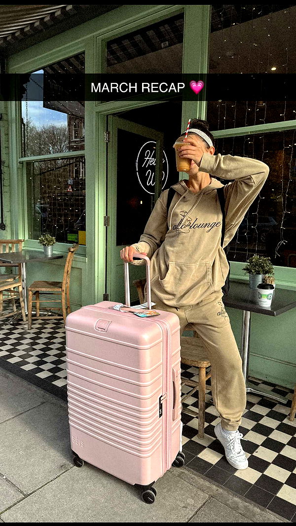 chloerosenbaum image ~ Altpins