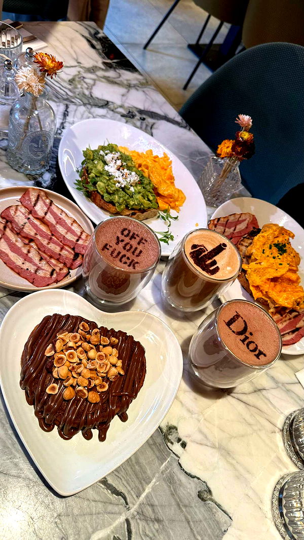 chloerosenbaum image ~ Altpins