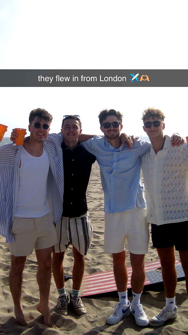 chloerosenbaum image ~ Altpins