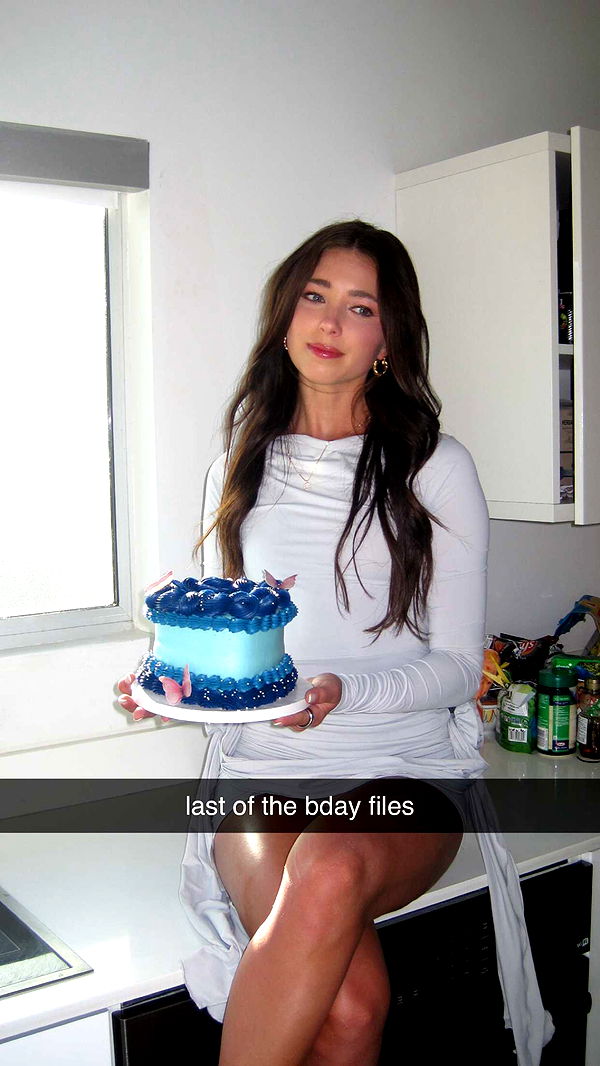 chloerosenbaum image ~ Altpins