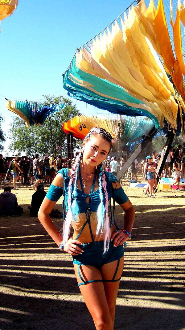 chloerosenbaum image ~ Altpins