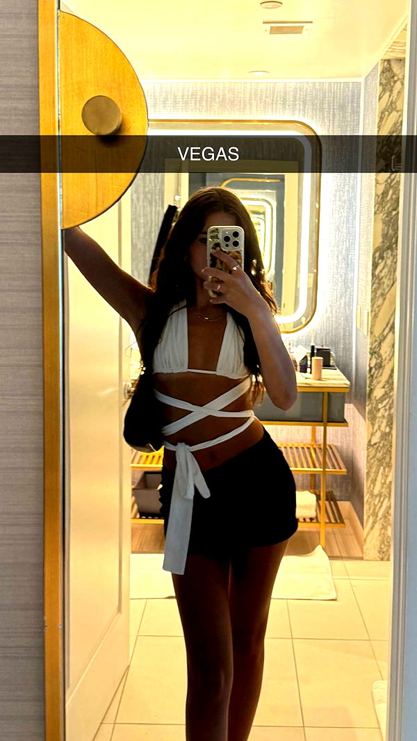 chloerosenbaum image ~ Altpins