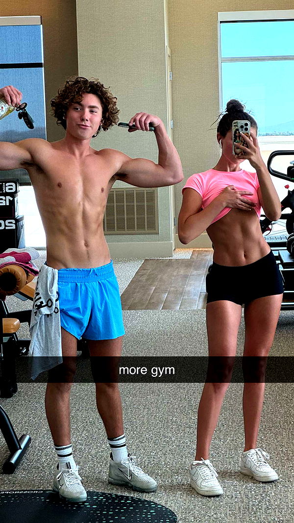 chloerosenbaum image ~ Altpins