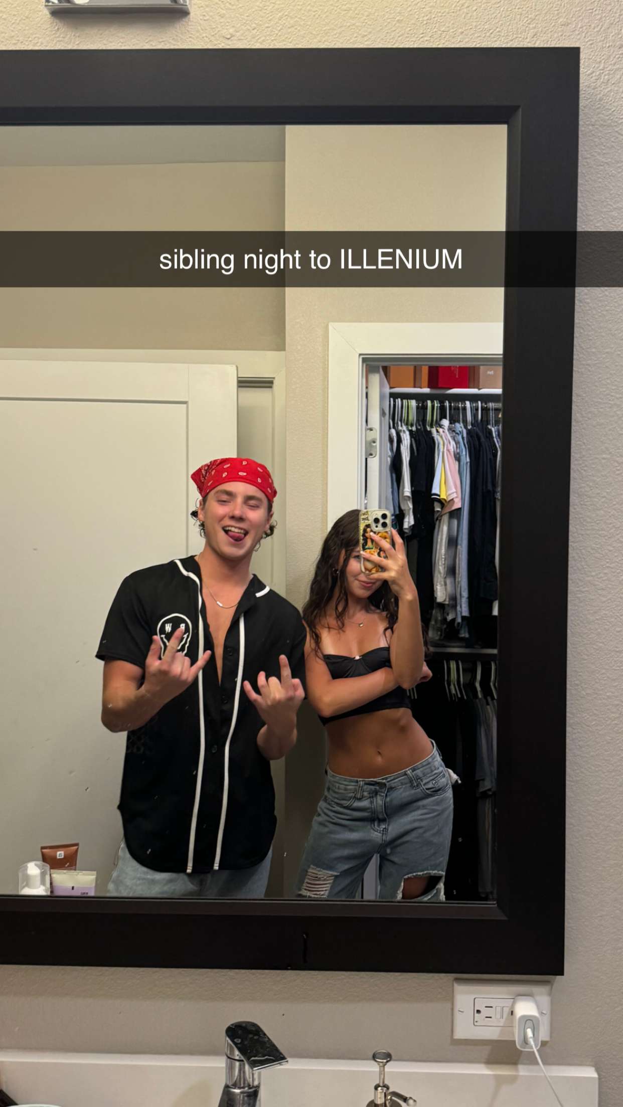 chloerosenbaum snapchat image archive image