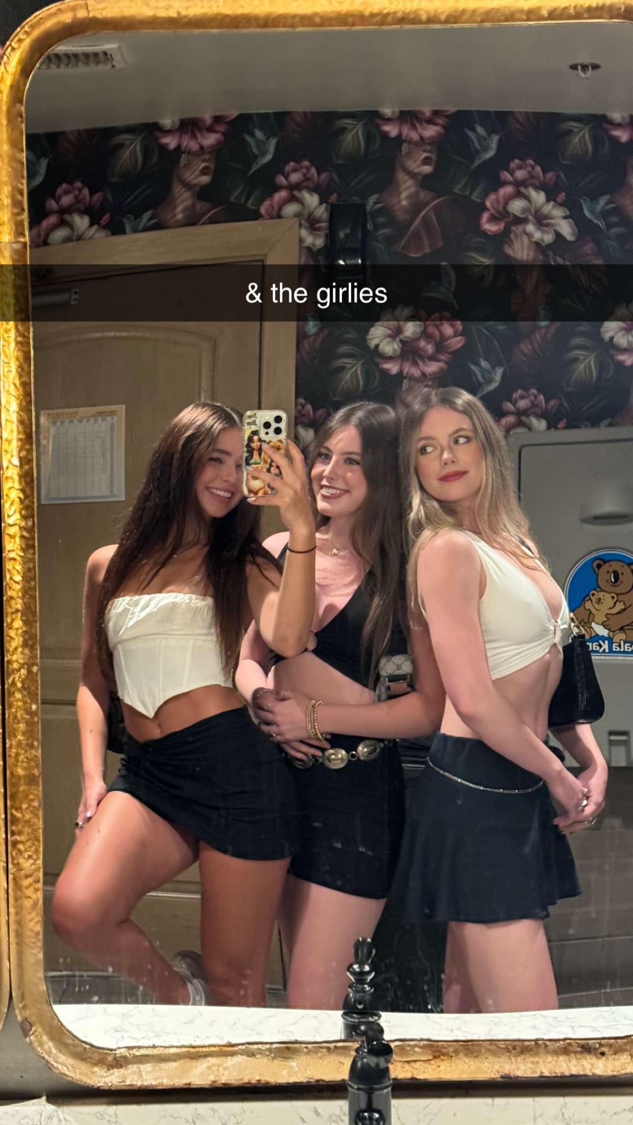 chloerosenbaum snapchat image archive image