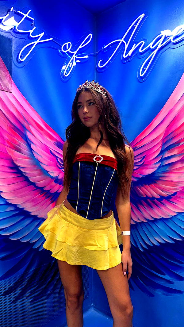 chloerosenbaum image ~ Altpins