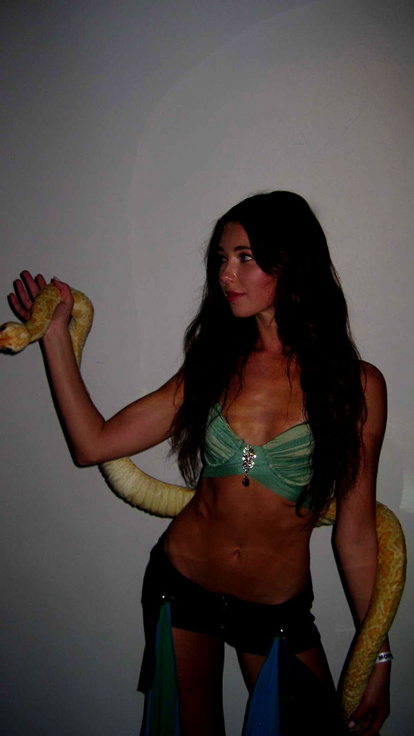 chloerosenbaum image ~ Altpins