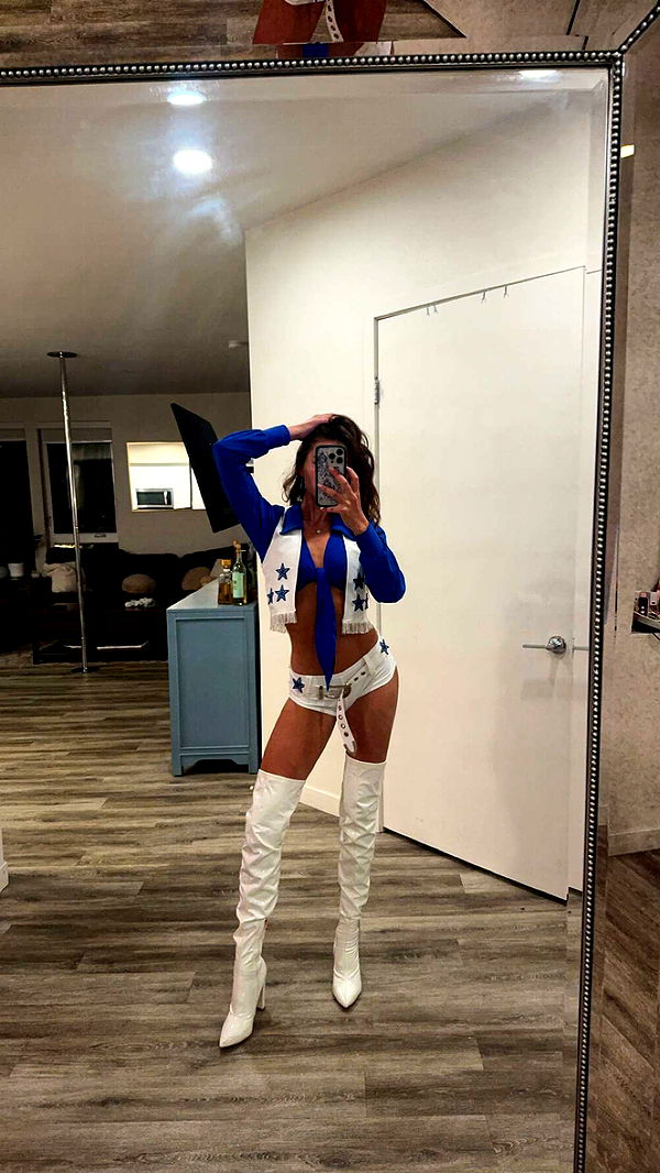 chloerosenbaum image ~ Altpins