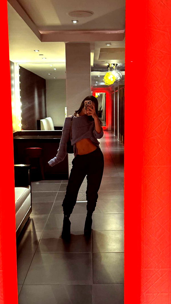 chloerosenbaum image ~ Altpins