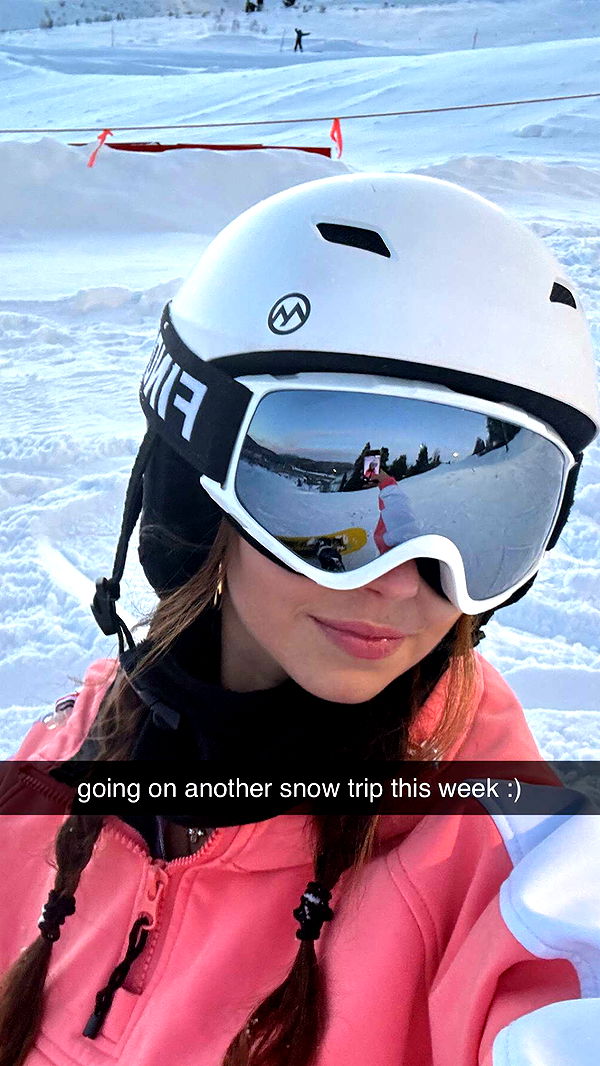 chloerosenbaum image ~ Altpins