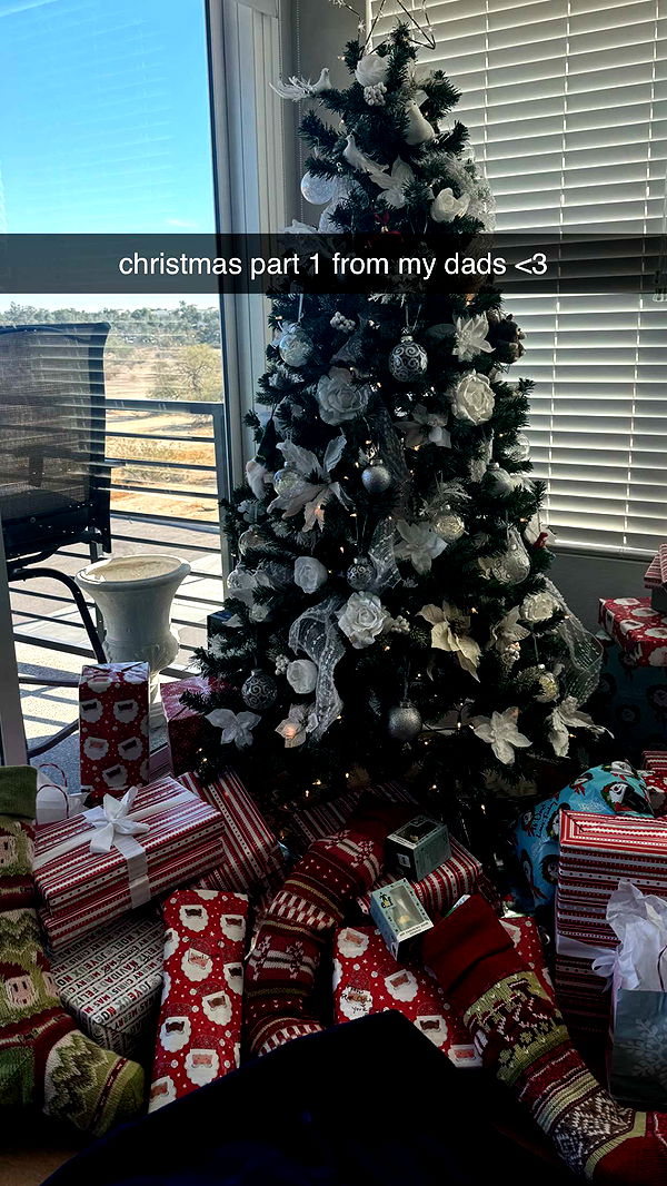 chloerosenbaum image ~ Altpins