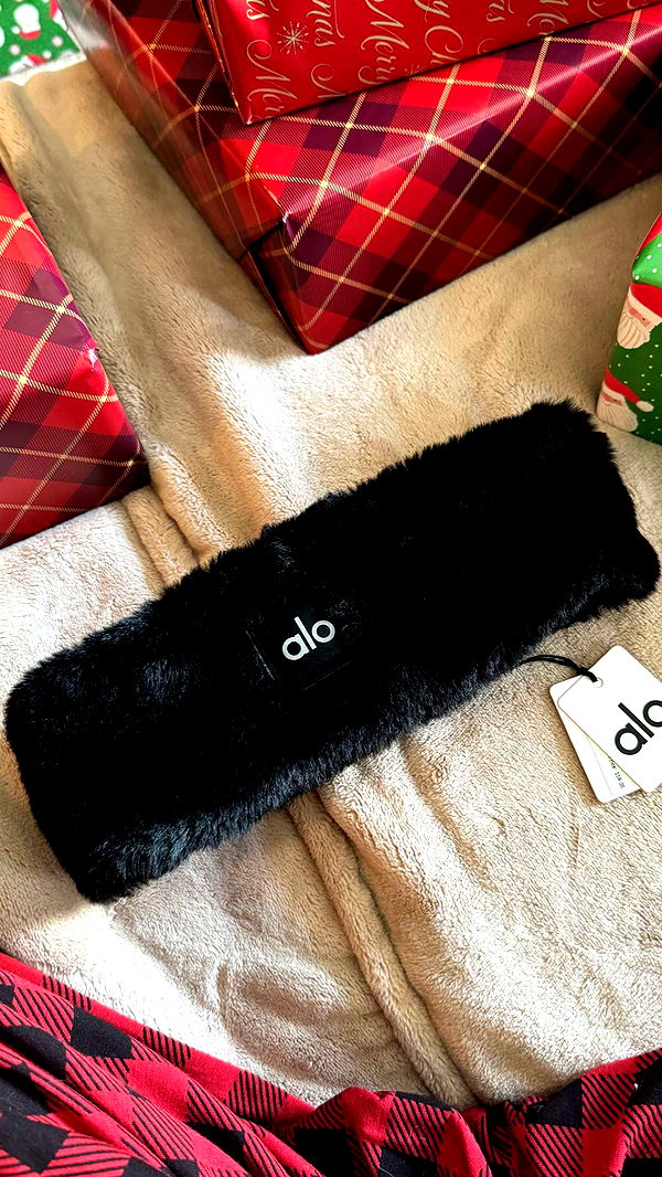 chloerosenbaum image ~ Altpins